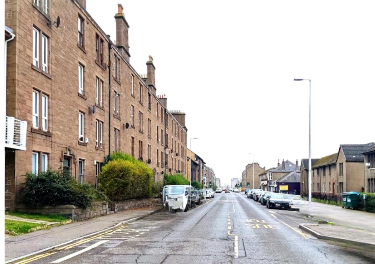 Dundee Football Stadium Apartment Exterior photo